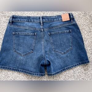 Women's High Rise Indigo Jeans